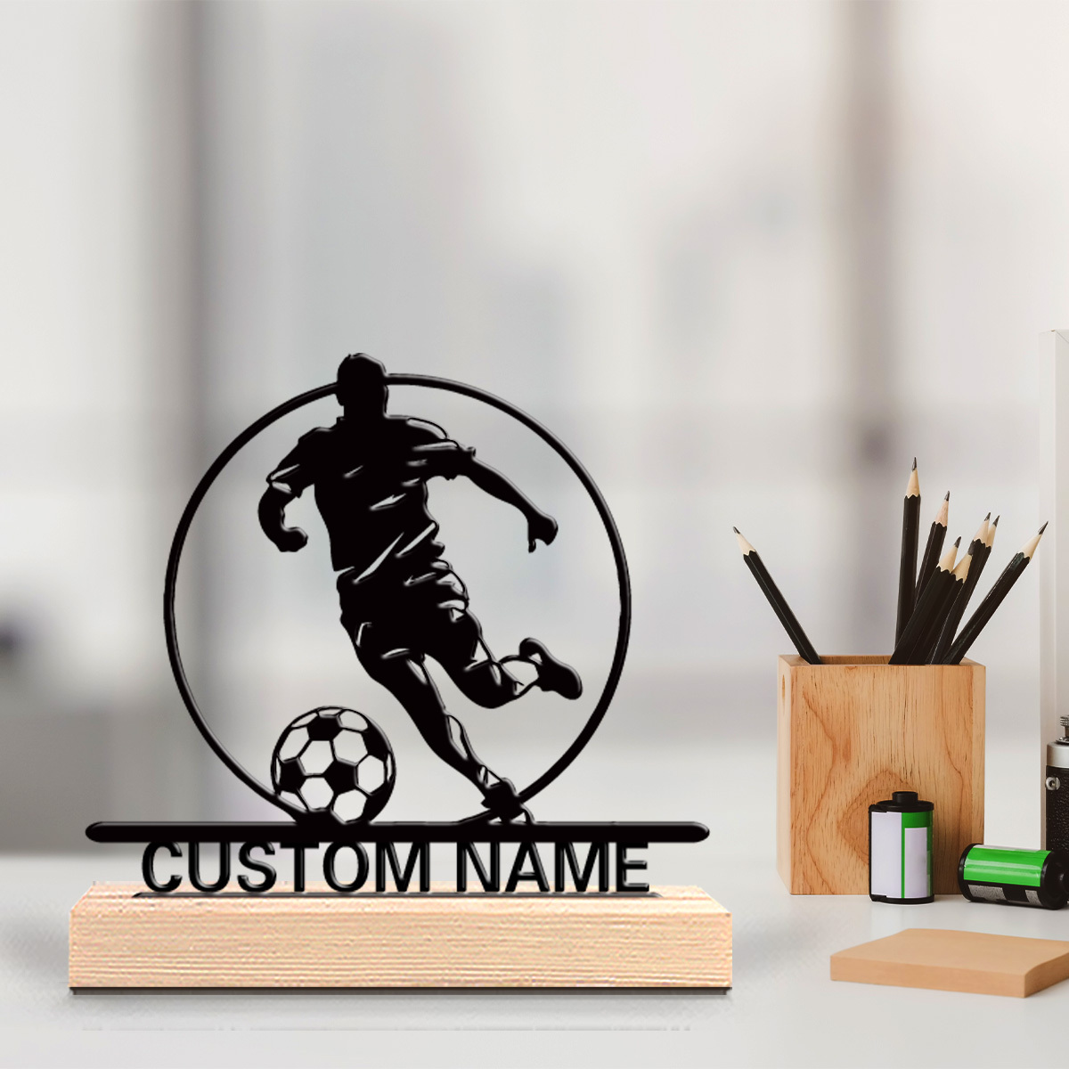 Home Decor Mod - รูปปั้นนักฟุตบอลโลหะสั่งทำพร้อมชื่อ ฐานไม้ตกแต่งโต๊ะ ของขวัญสำหรับแฟนฟุตบอล ของขวัญวันเกิด/วันหยุด/ตกแต่งบ้าน/สำนักงาน