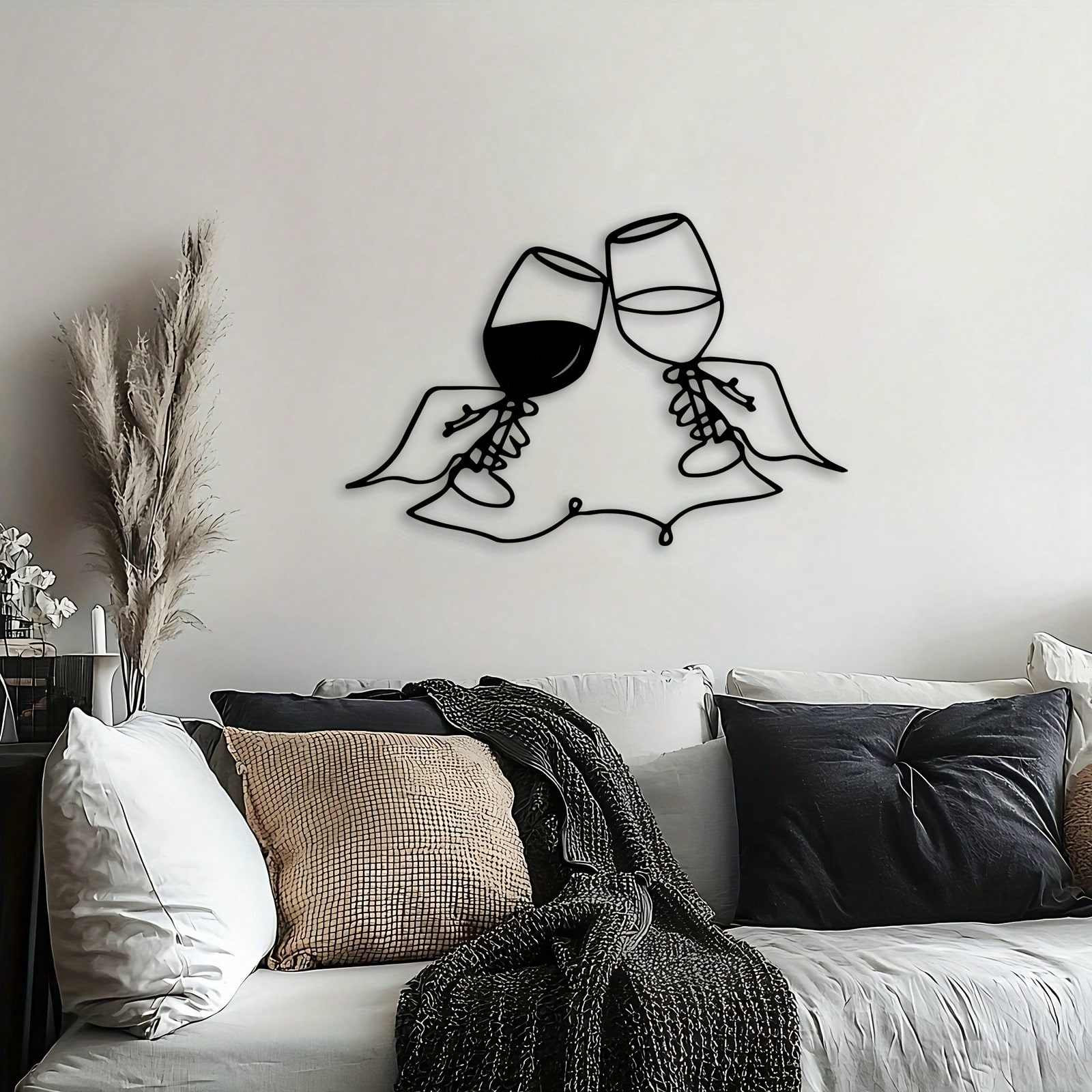 งานศิลปะติดผนังโลหะรูปแก้วไวน์ - Home Decor Brand บทวิจารณ์และราคา